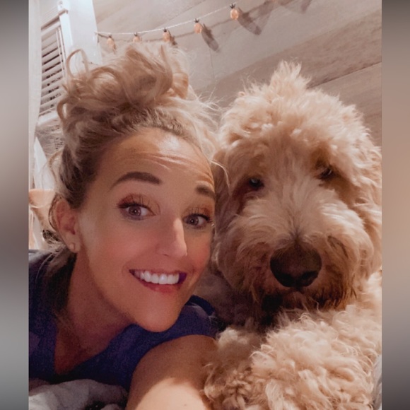 Meet your Posher, Dani - Picture 2 of 2